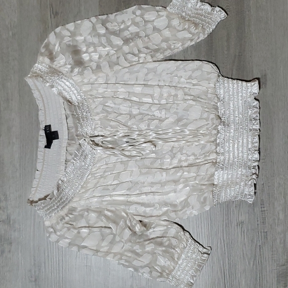 Tops - XXI brand size small cream blouse